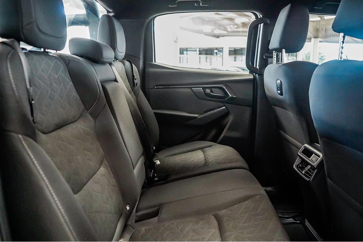 2025 Isuzu D-MAX X-RIDER 4X4
