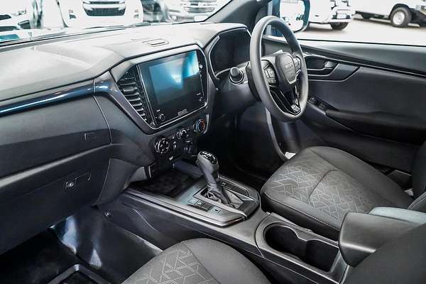 2025 Isuzu D-MAX X-RIDER 4X4