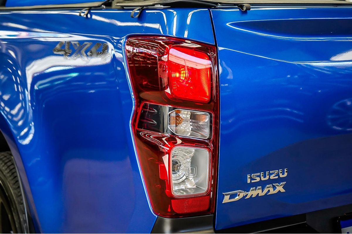 2025 Isuzu D-MAX X-RIDER 4X4