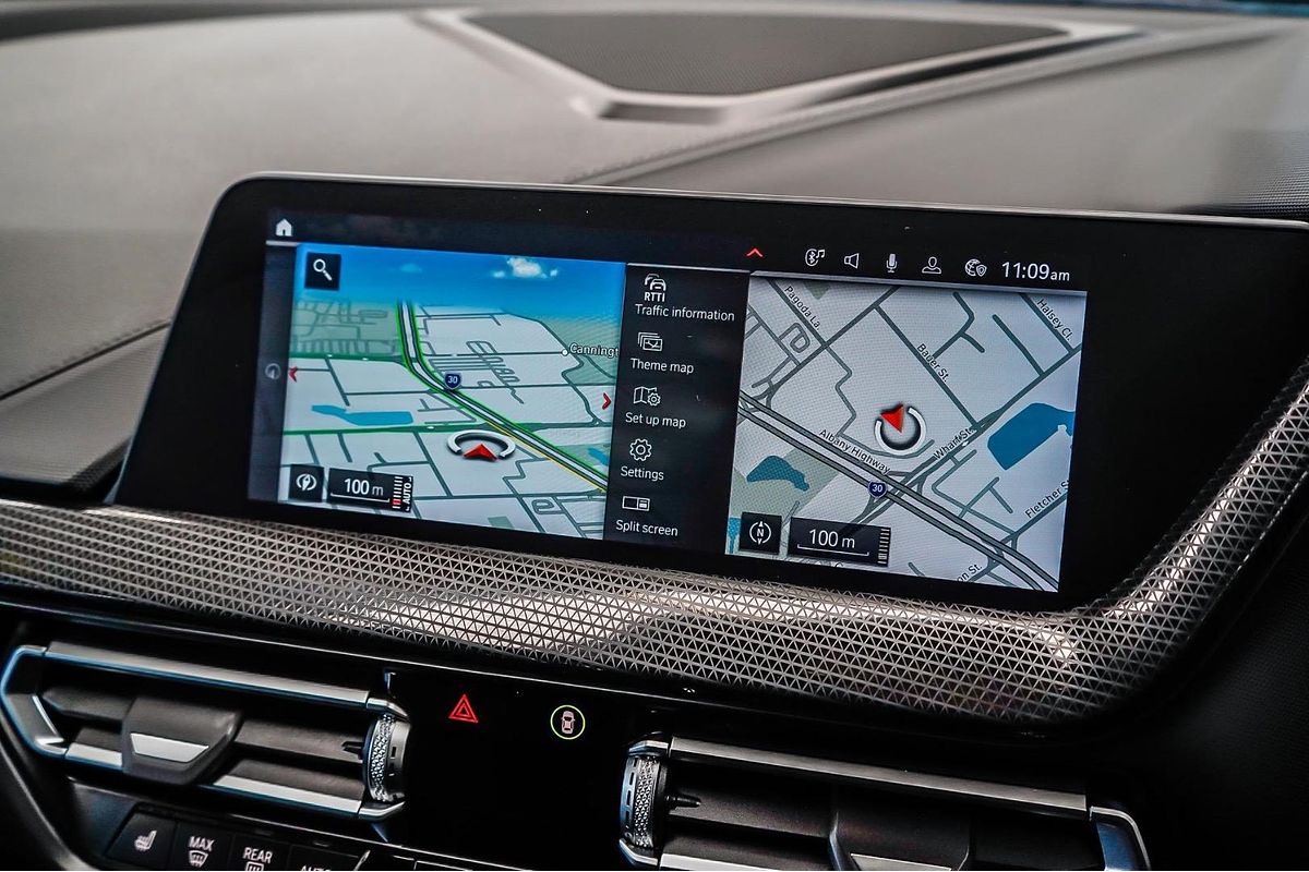 2022 BMW 2 Series 220i M Sport F44