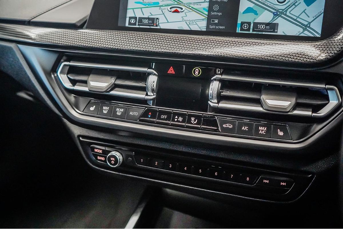 2022 BMW 2 Series 220i M Sport F44