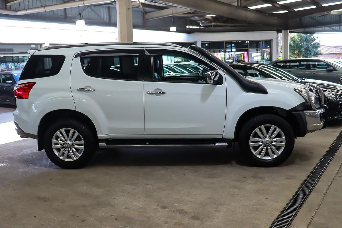 2018 Isuzu MU-X LS-T