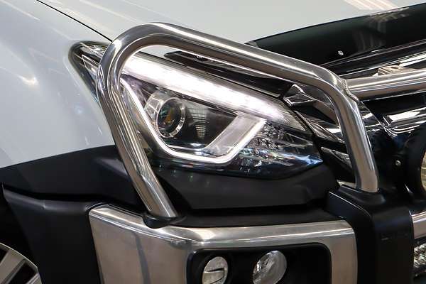 2018 Isuzu MU-X LS-T