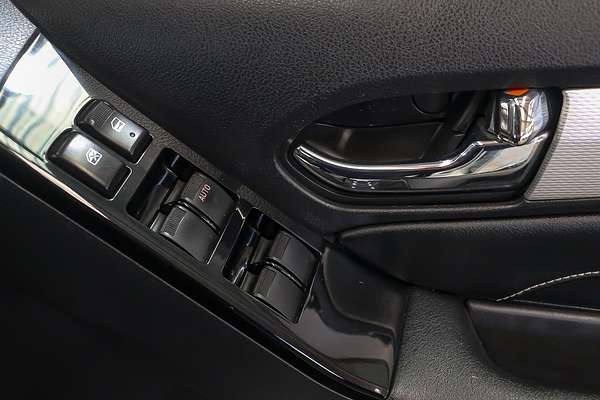 2018 Isuzu MU-X LS-T