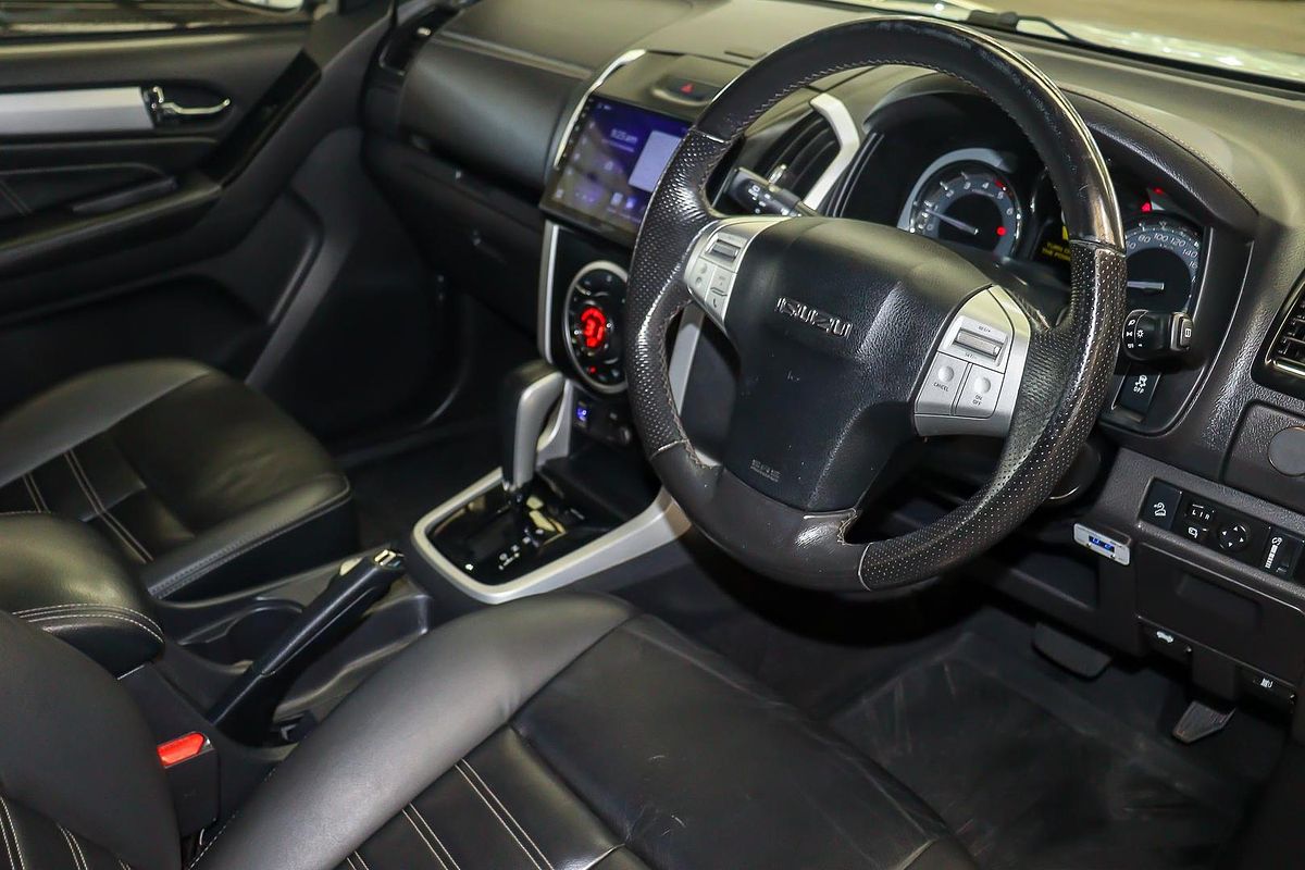 2018 Isuzu MU-X LS-T