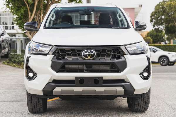 2024 Toyota Hilux SR5 48V GUN126R 4X4