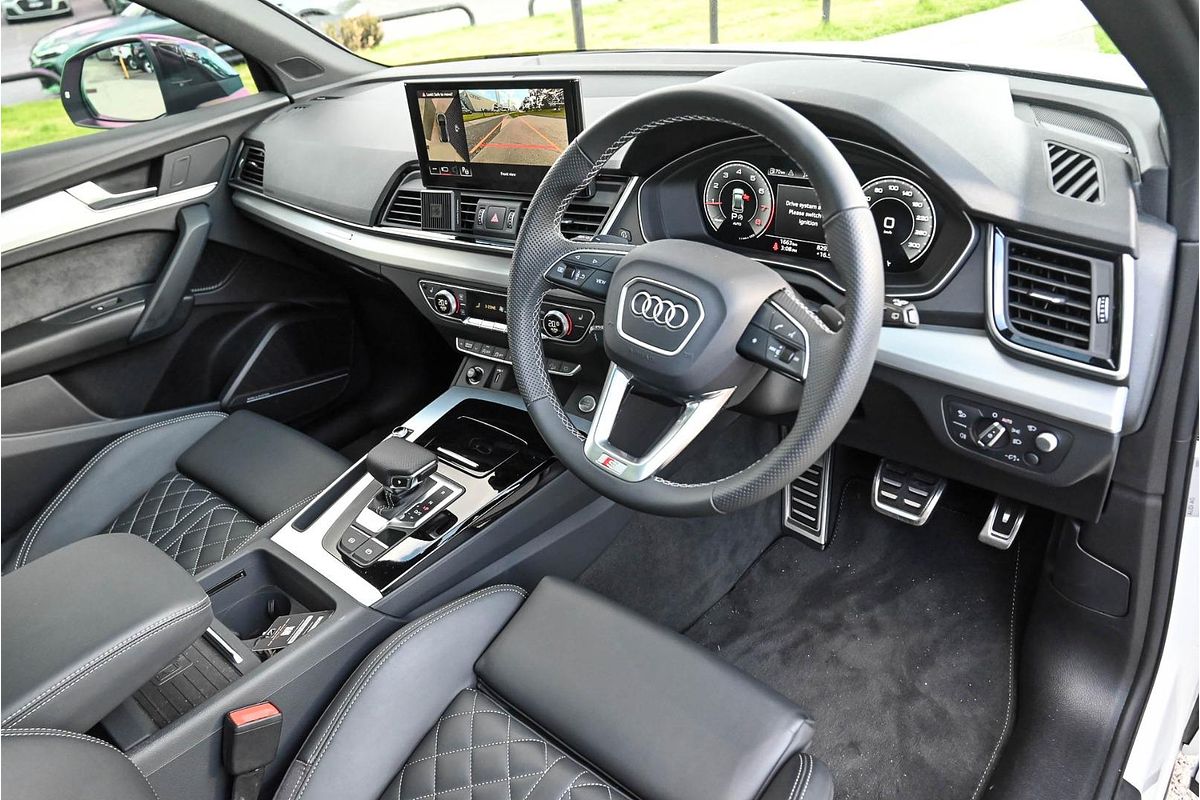 2024 Audi Q5 45 TFSI S line FY