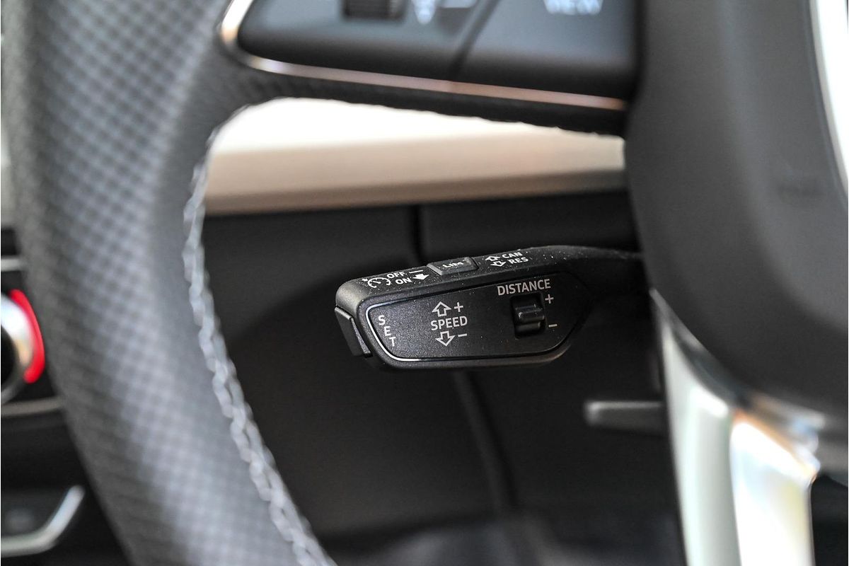 2024 Audi Q5 45 TFSI S line FY