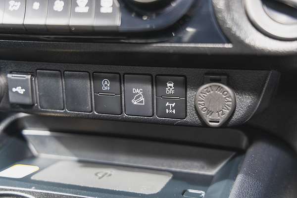 2024 Toyota Hilux SR5 48V GUN126R 4X4