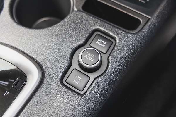 2024 Toyota Hilux SR5 48V GUN126R 4X4