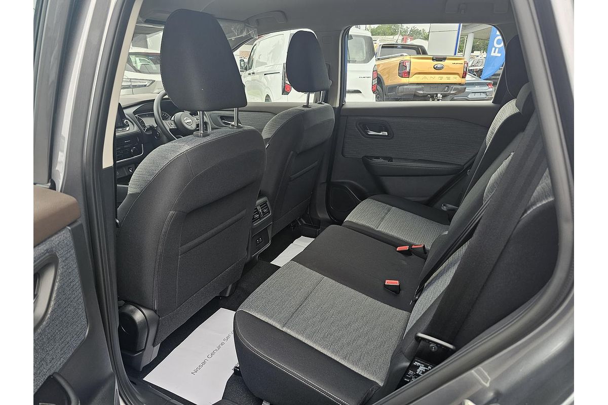 2024 Nissan X-TRAIL ST T33
