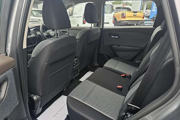 2024 Nissan X-TRAIL ST T33