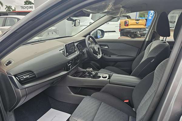 2024 Nissan X-TRAIL ST T33