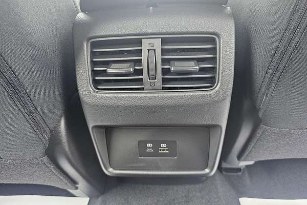2024 Nissan X-TRAIL ST T33