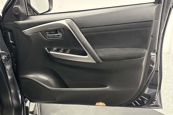 2022 Mitsubishi Pajero Sport GLS QF