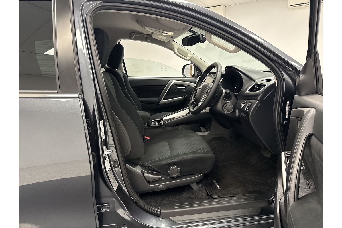 2022 Mitsubishi Pajero Sport GLS QF