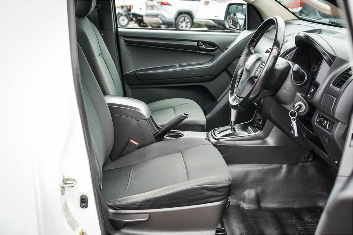 2020 Isuzu D-MAX SX High Ride Rear Wheel Drive