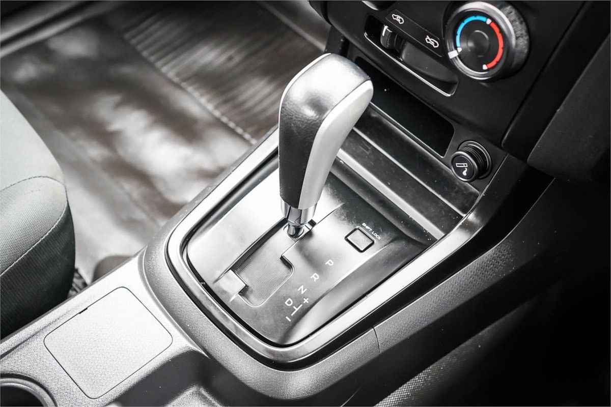 2020 Isuzu D-MAX SX High Ride Rear Wheel Drive