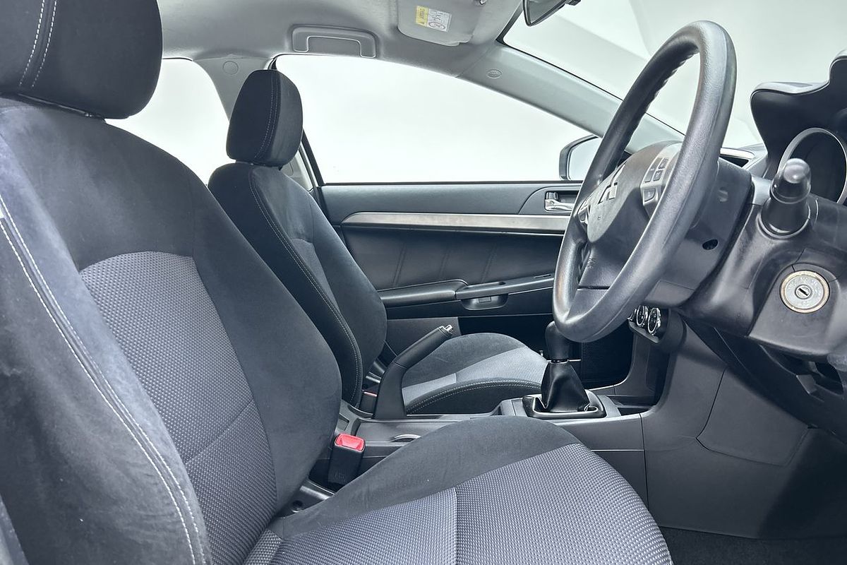 2015 Mitsubishi Lancer ES Sport CJ