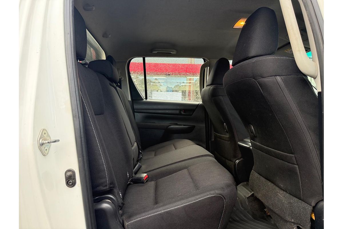 2016 Toyota Hilux SR GUN126R 4X4