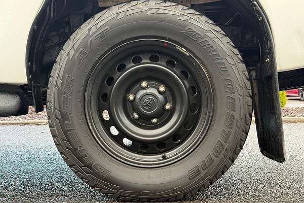 2016 Toyota Hilux SR GUN126R 4X4