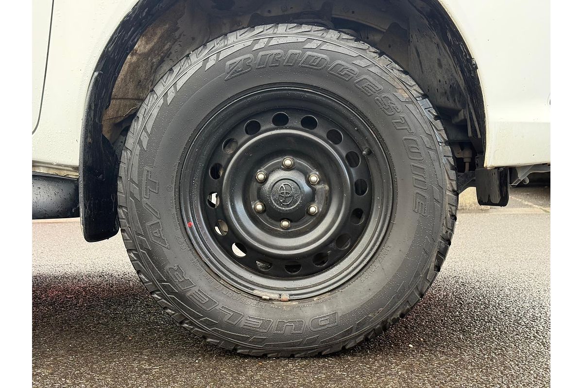 2016 Toyota Hilux SR GUN126R 4X4