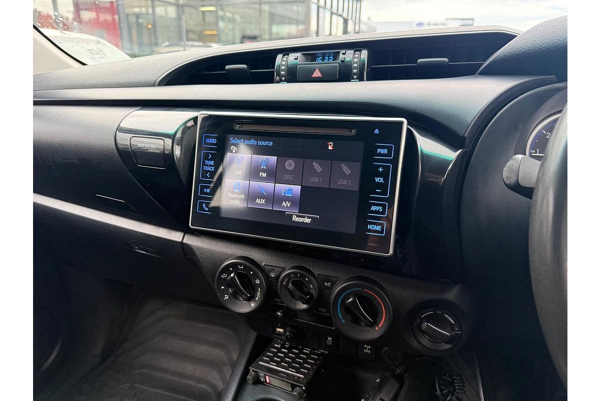 2016 Toyota Hilux SR GUN126R 4X4