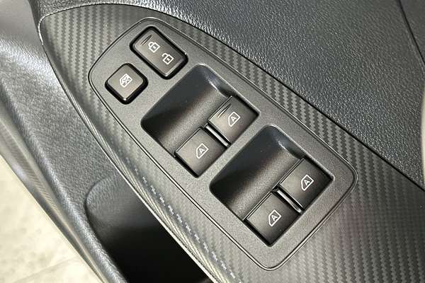 2023 Mitsubishi Eclipse Cross LS YB