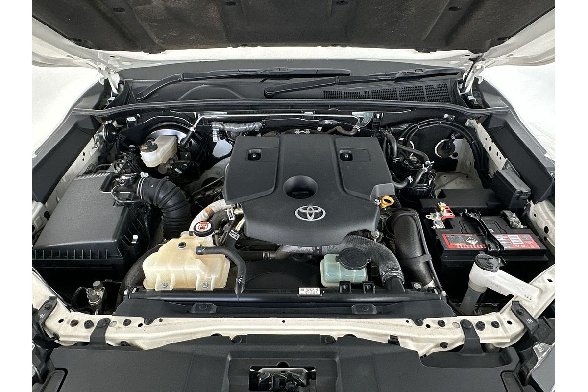 2022 Toyota Hilux SR GUN126R