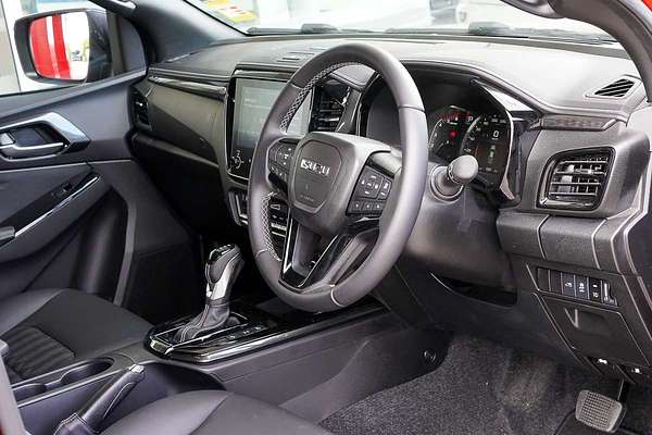 2024 Isuzu D-MAX BLADE 4X4