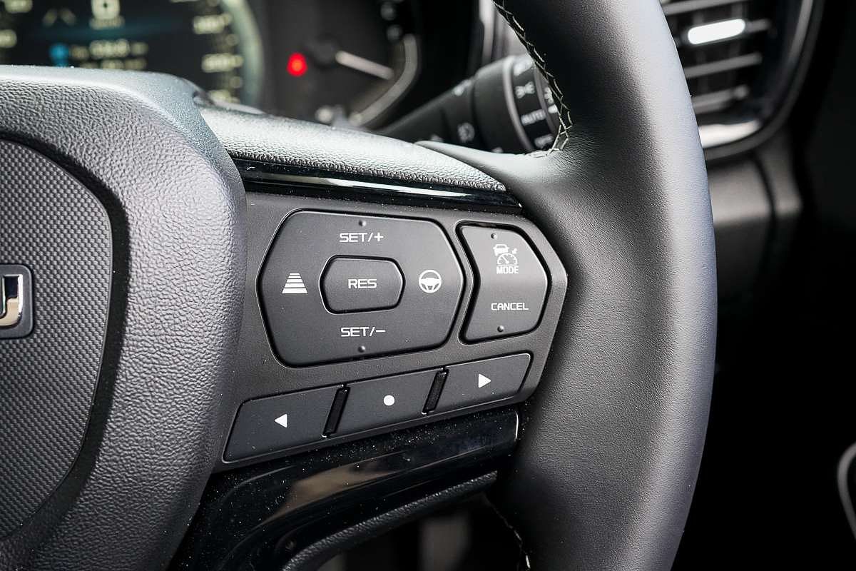 2024 Isuzu D-MAX BLADE 4X4