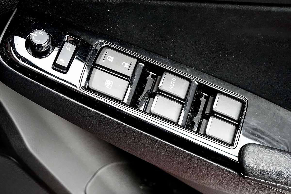 2024 Isuzu D-MAX BLADE 4X4
