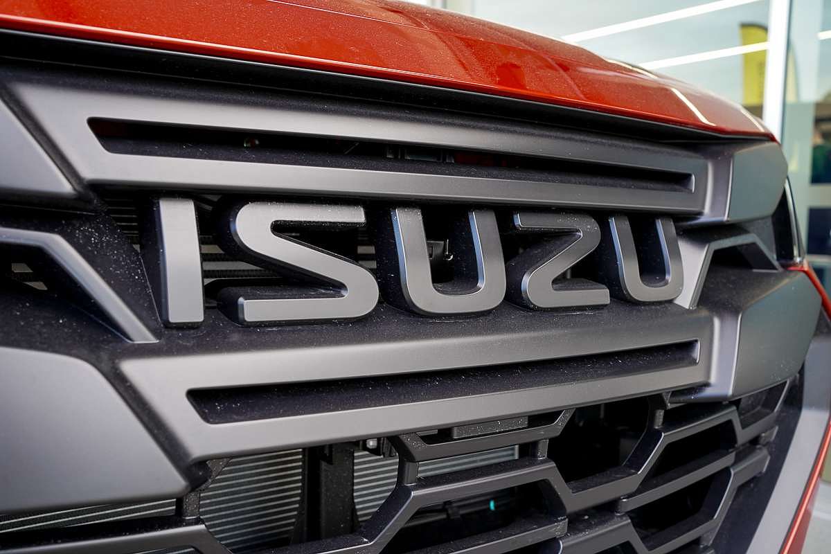 2024 Isuzu D-MAX BLADE 4X4