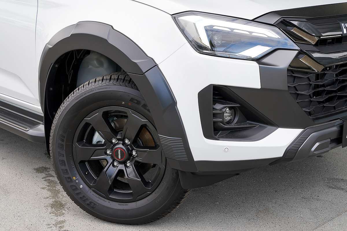 2025 Isuzu D-MAX X-TERRAIN 4X4