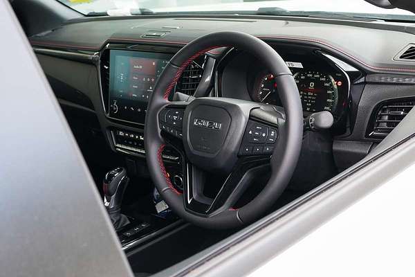 2025 Isuzu D-MAX X-TERRAIN 4X4