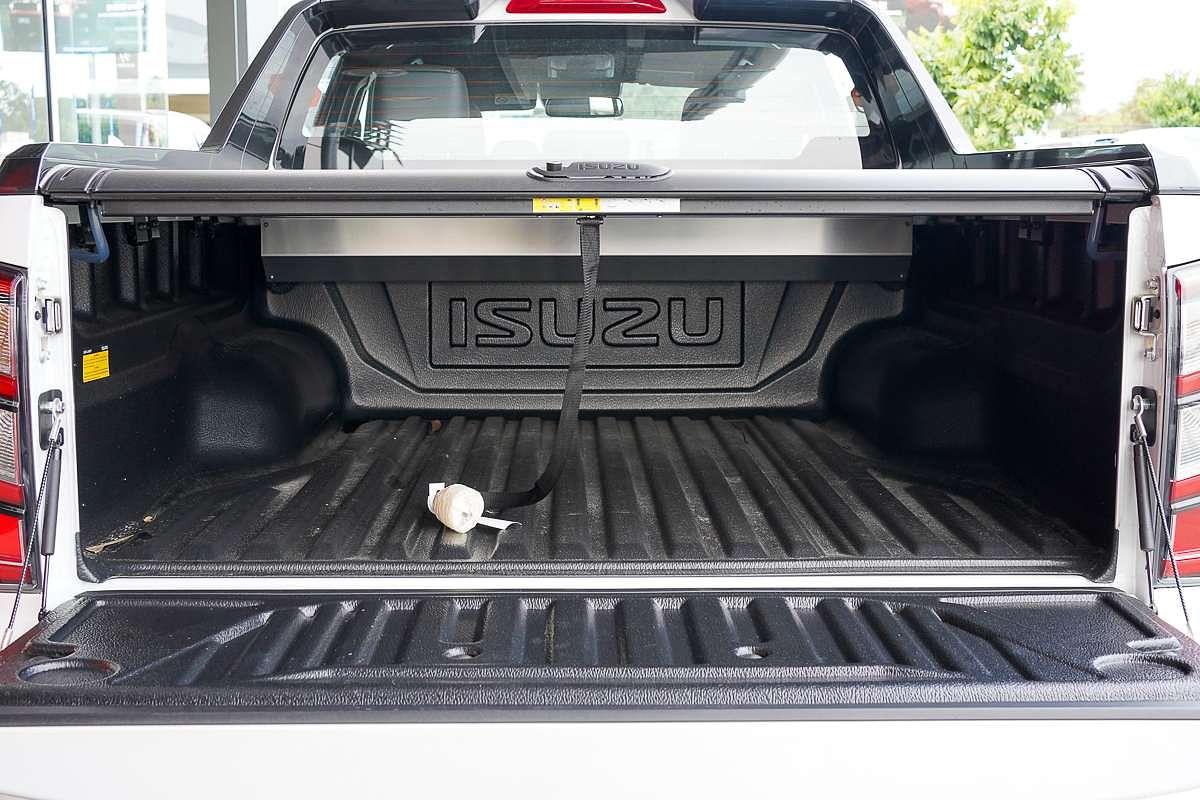 2025 Isuzu D-MAX X-TERRAIN 4X4