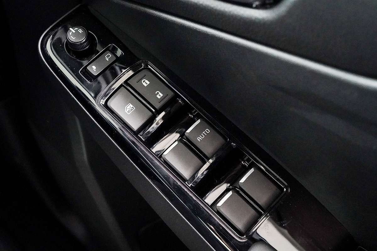 2025 Isuzu D-MAX X-TERRAIN 4X4