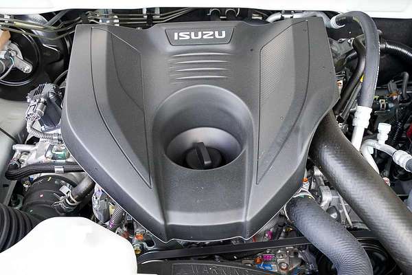 2025 Isuzu D-MAX X-TERRAIN 4X4