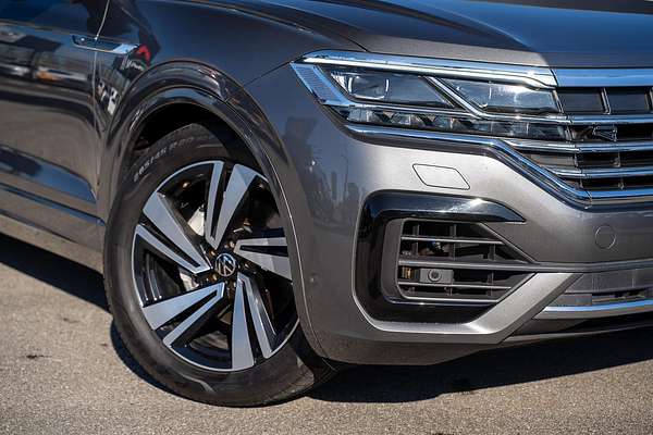 2022 Volkswagen Touareg 210TDI R-Line CR