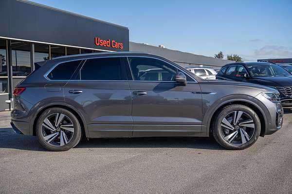 2022 Volkswagen Touareg 210TDI R-Line CR