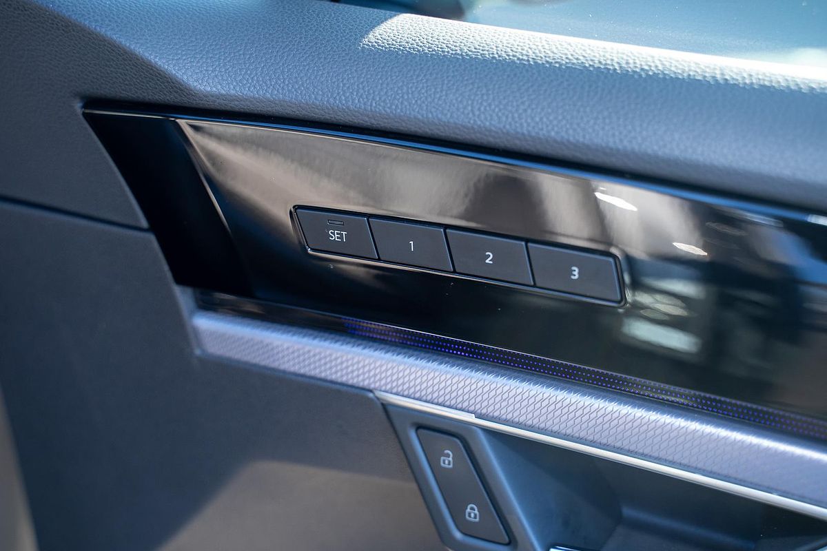 2022 Volkswagen Touareg 210TDI R-Line CR