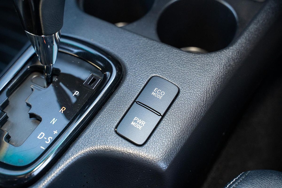 2019 Toyota Hilux Rugged X GUN126R 4X4