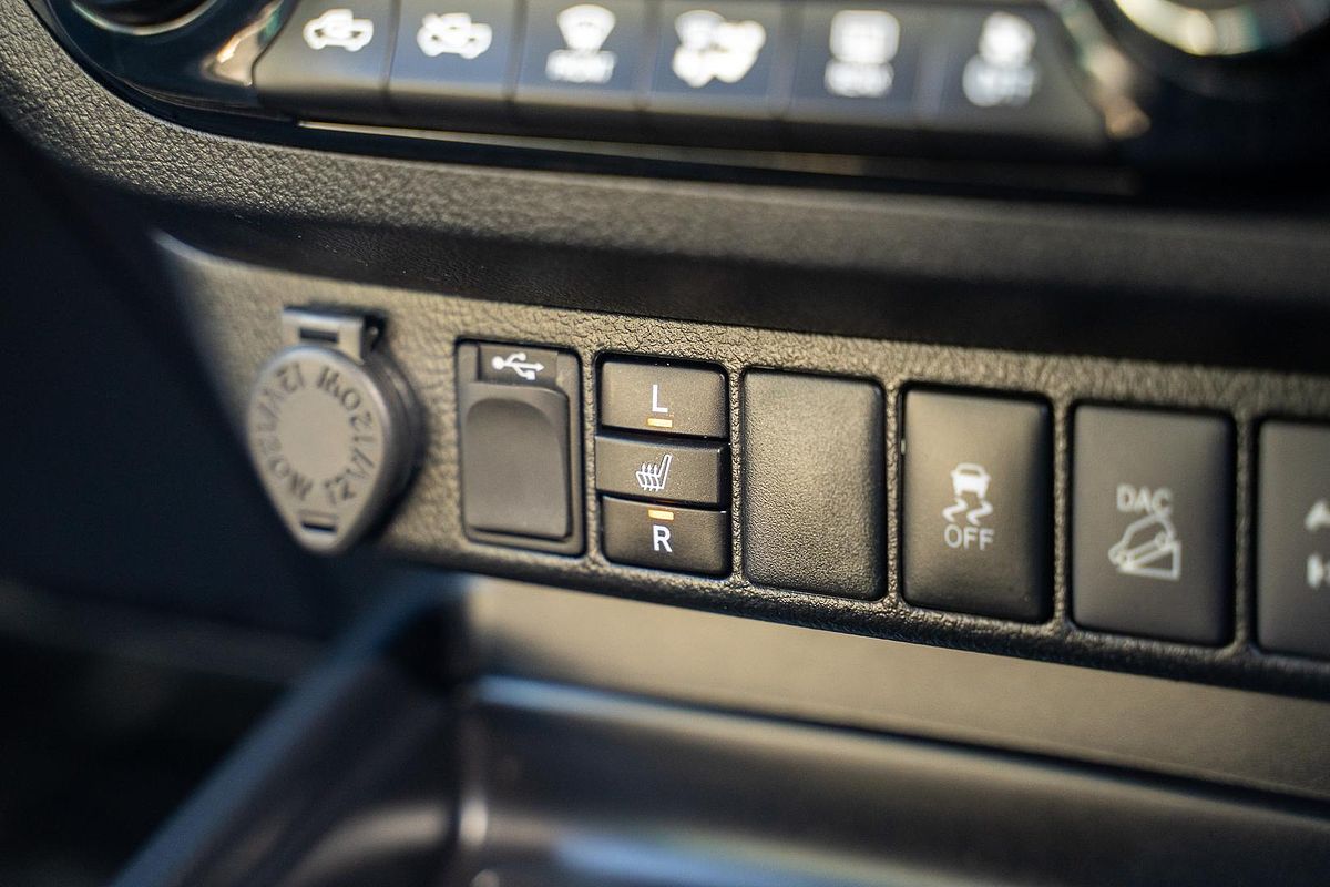 2019 Toyota Hilux Rugged X GUN126R 4X4