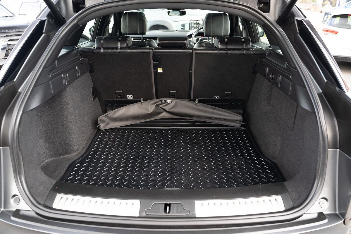 2018 Land Rover Range Rover Velar D240 R-Dynamic SE L560