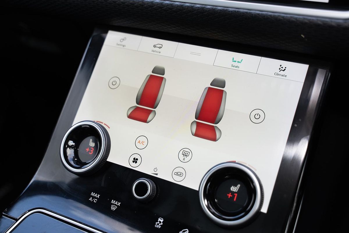 2018 Land Rover Range Rover Velar D240 R-Dynamic SE L560