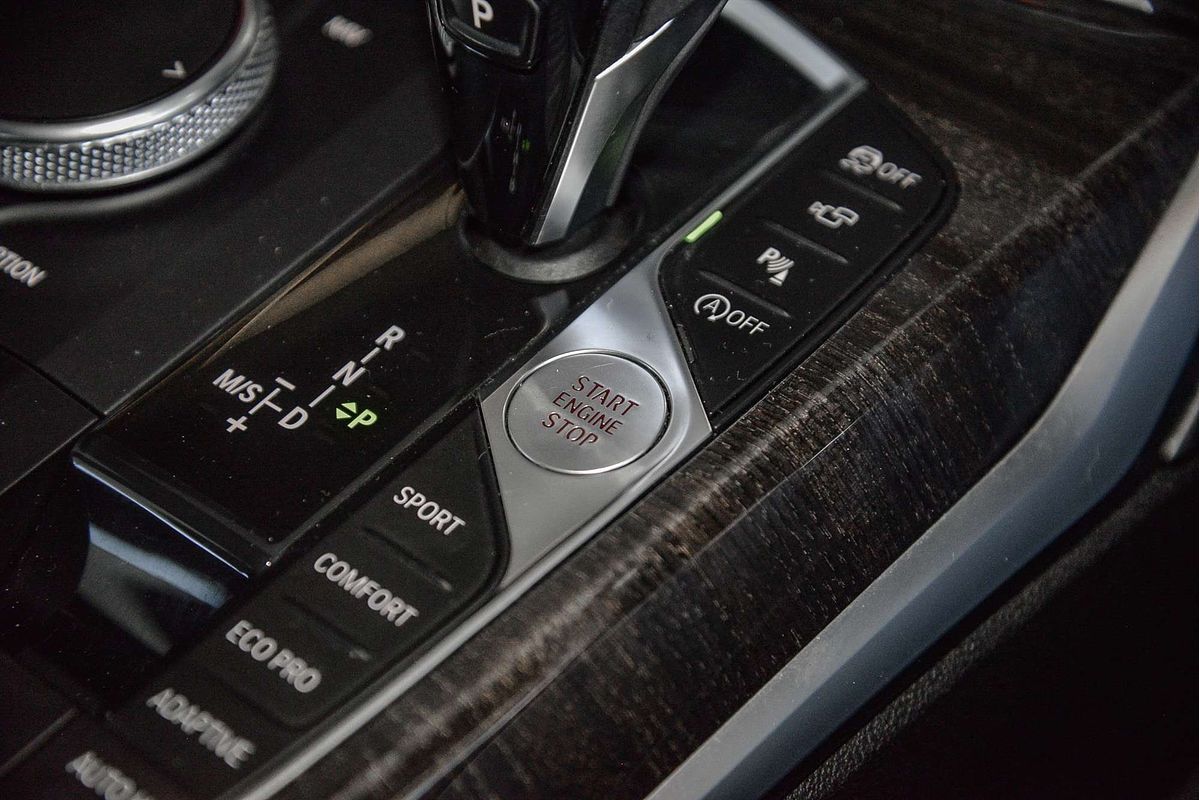 2019 BMW 3 Series 330i M Sport G20