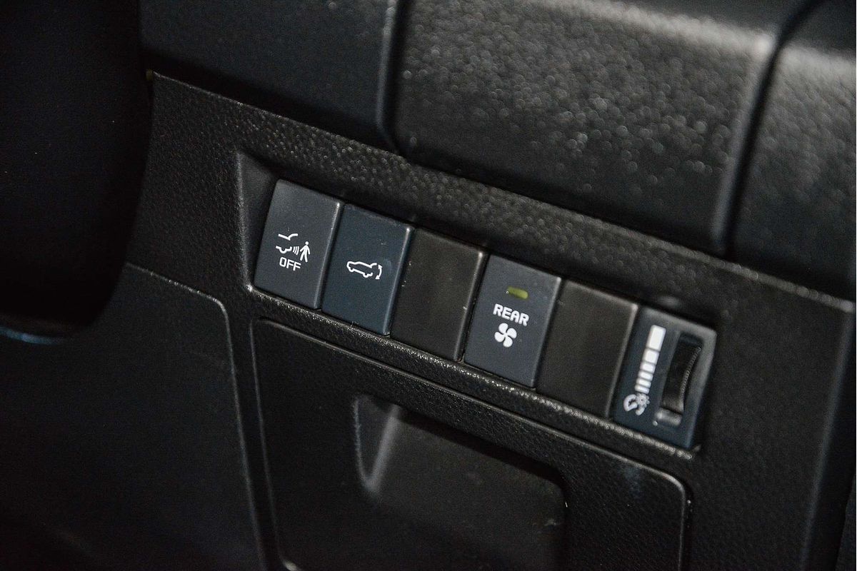 2023 Isuzu MU-X LS-T (4x2) RJ5 MY23