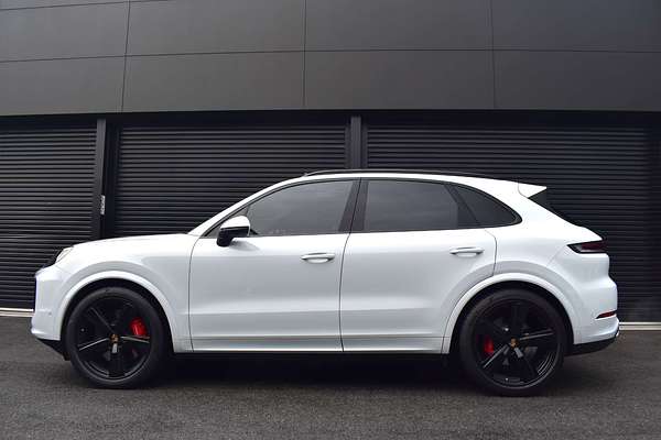 2023 Porsche Cayenne S 9YA II