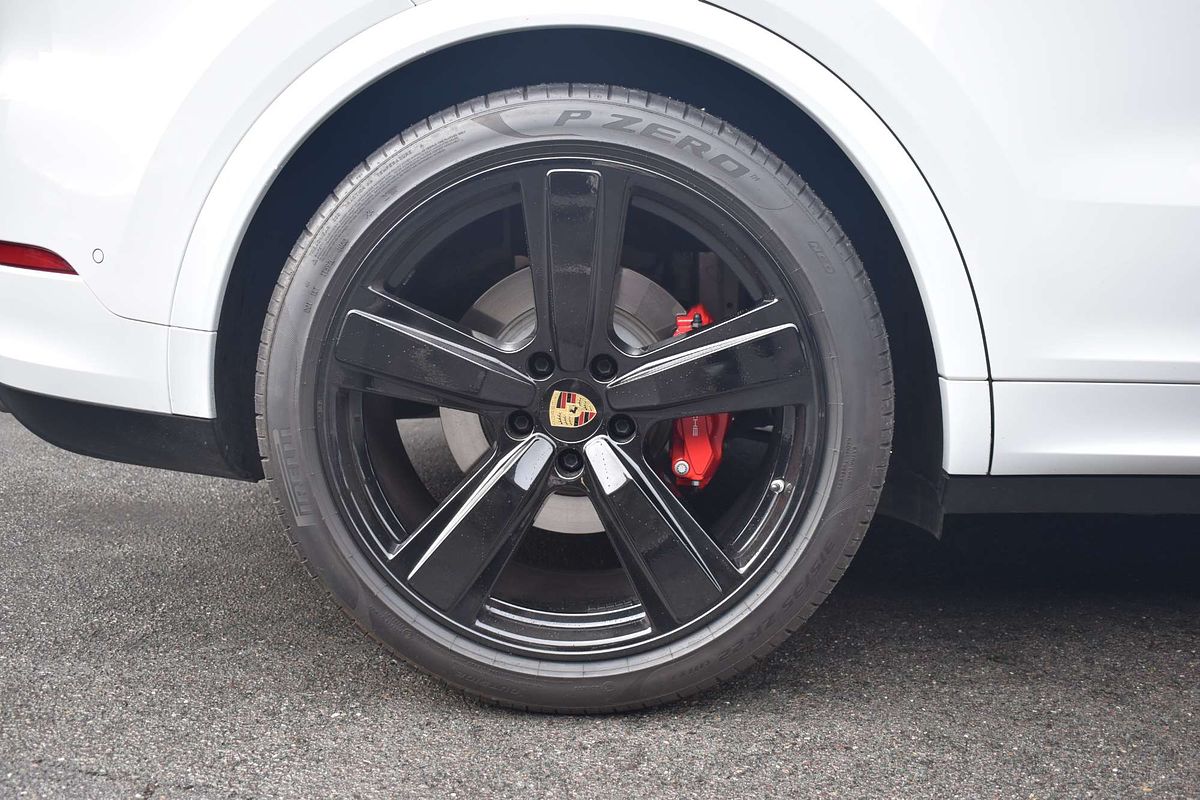 2023 Porsche Cayenne S 9YA II