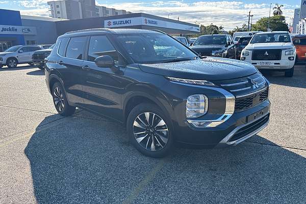 2025 Mitsubishi Outlander LS ZM